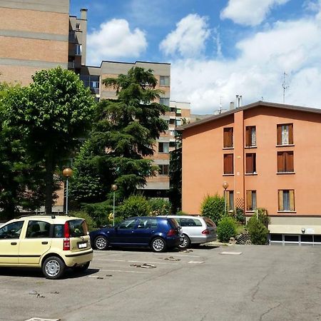 Bologna Studio Flat 111 Via Francesco Zanardi Villa Bagian luar foto